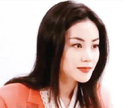 塌鼻子也可以很美,这几位女星的长相看着就性格随和,能做好朋友