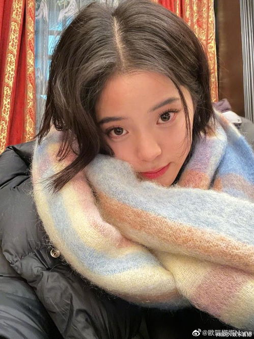 欧阳娜娜分享2021年自拍十八宫格,每一张都好美,可甜可盐可酷