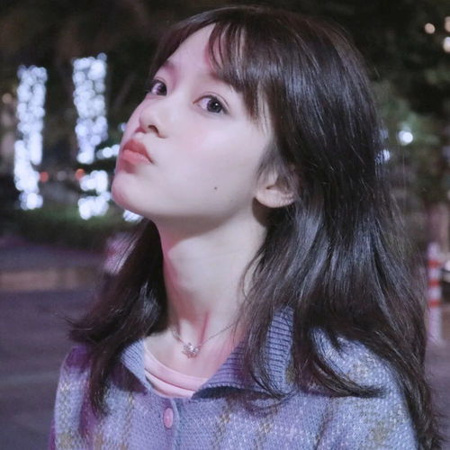女生头像丨入目无他人