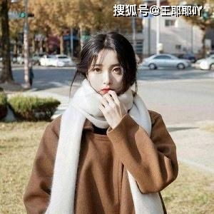 搞笑gif公司新来的前台,就说马上就给升值了
