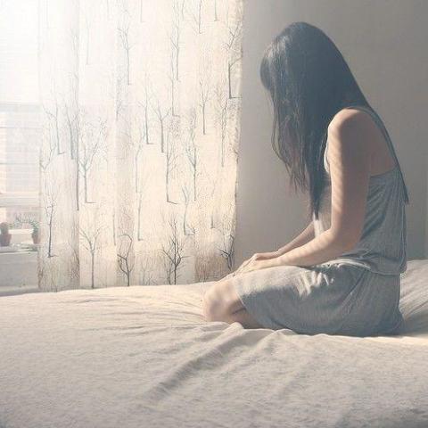 婆婆胃不好我给她做面汤,她刚喝一口,我就把面汤抢过来倒了
