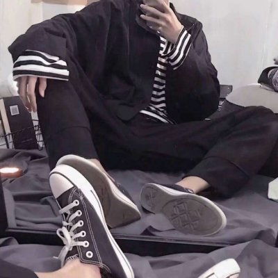 不露脸男头暗色系