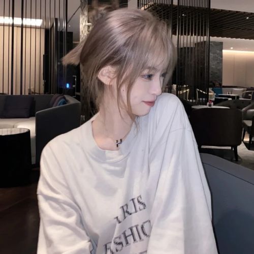 海声落寞女生头像
