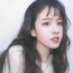 这个女孩是那个网红求告知.