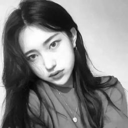 黑白女生头像有点丧,有点唯美