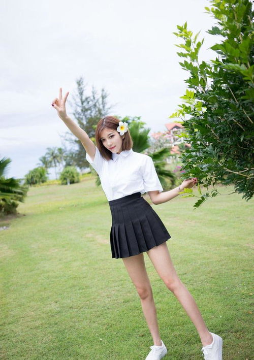 青春校园美女杨晨晨,文艺学生制服写真,全方位展示身材