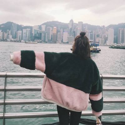 女生背影头像唯美高清2018最新没必要让所有人都喜欢你