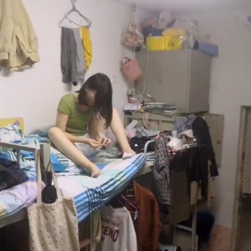 事实证明女生宿舍不比男生宿舍整齐,好真实的大学生活