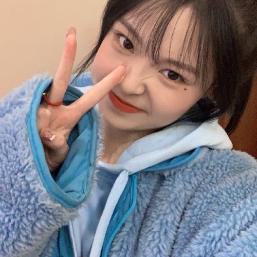 女生头像别忘记嘴角上扬