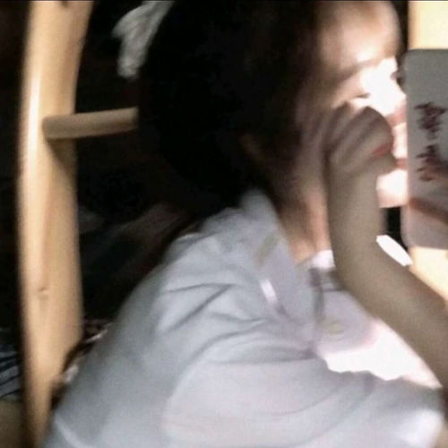 不露脸的女生头像玫瑰无原则心动至上.