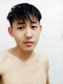 二十多岁的男生夏天应该怎么穿衣服才会让女生喜欢