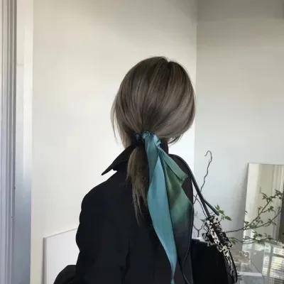 过年头像女真人不露脸卷发