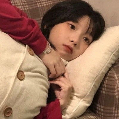 女生头像温柔干净文案