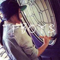 tfboys头像带字女生背影头像2016款我年少时最勇敢的梦