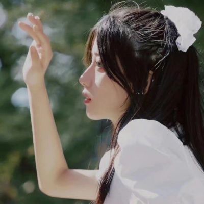 温柔可人的好看的质感女生头像该珍惜的要珍惜该远离的要远离