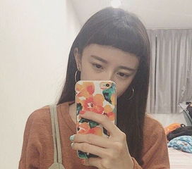刘海在眉毛上面的发型叫什么什么脸型适合眉上刘海