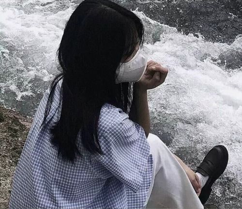 ins不露脸女生头像