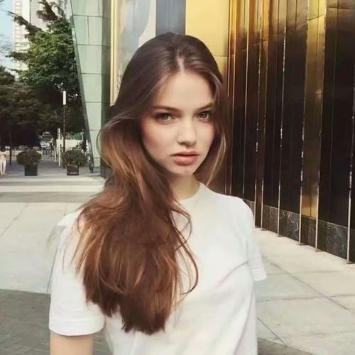 孤街游荡
