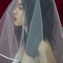 头像成熟稳重女动漫女生