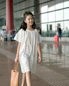 邱淑贞15岁的女儿美翻了,某些角度简直是红衣女神的复刻版