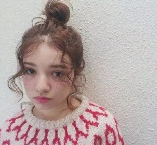 我是女生,爱漂亮的女生学学人家怎么扎头发