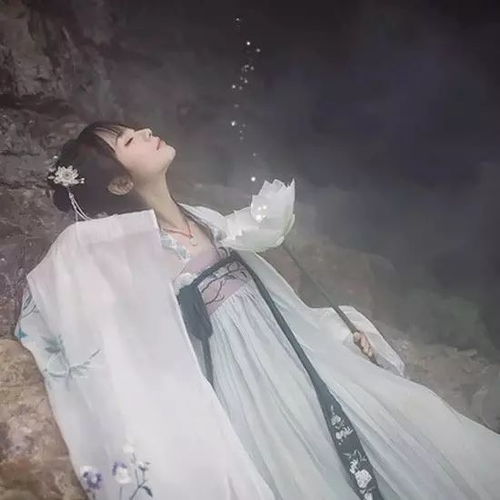 清冷头像女真人古风
