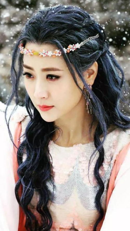 白冰太美了,和郭碧婷有很多相似之处