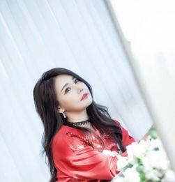 气场全开的红衣美女霸气照,质感十足