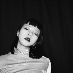 超拽霸气女生黑白头像大全2018命运不是等来的而是争来的