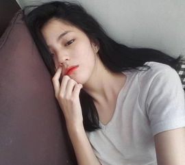 女生我去洗澡了,直男必定回答嗯,情商高的回答有点污