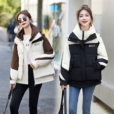 现货短款羽绒服女2023冬季新款时尚连运动帽两件套情侣外套冲锋衣