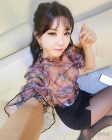 韩国性感女主播福利美照比基尼长腿美女爱好吃鸡