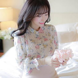 现在的女生真是太会穿了,随便穿个衬衫就去逛街,但是真的很好看