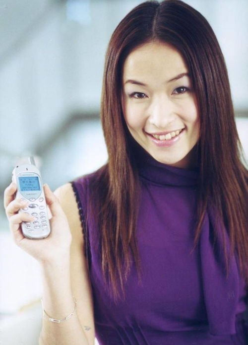 女星割双眼皮如跨分水岭,没整好变悲伤蛙,成功则变气质美女