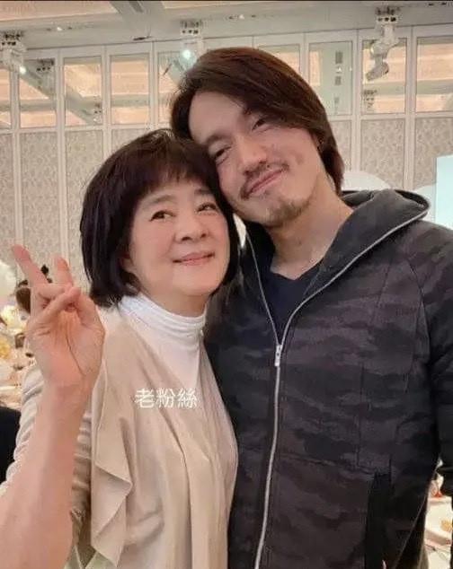 安以轩办二胎满月宴,郭碧婷产后首出席,女神恢复佳状态引人羡