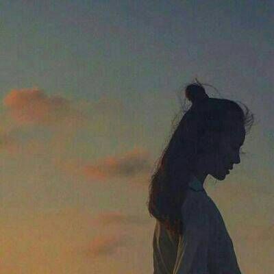 女生伤感高冷头像,痛可以忘而伤却不能忘却