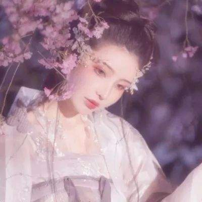 女生头像希望你认准自己的路,努力生活618