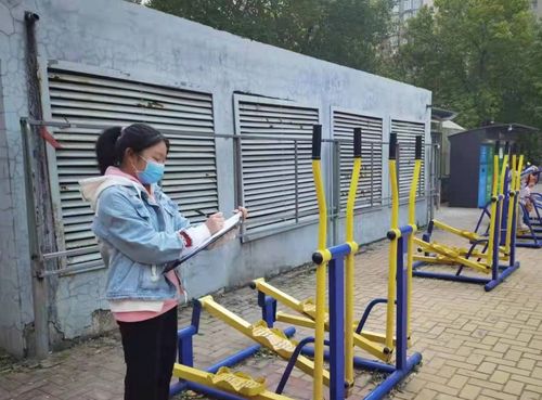 女生为何蹲守三环北京中小学生科学建议有的已上全国两会
