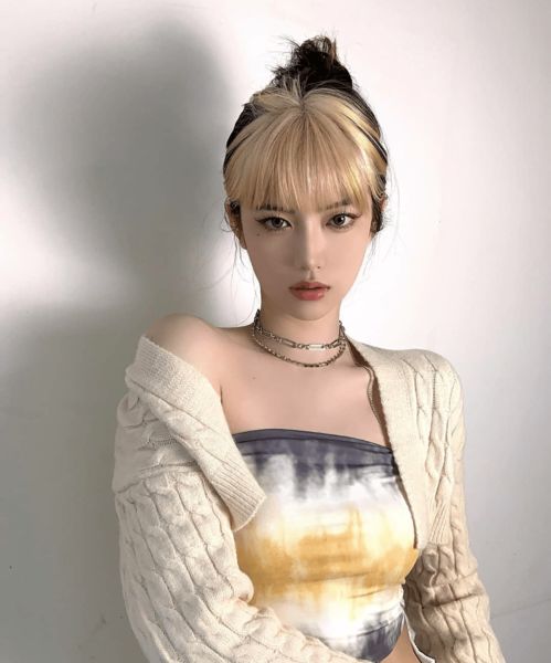 仙气飘飘的女生头像真人背影紫霞仙子