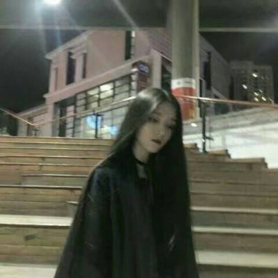 2018超拽头像女生霸气黑白头像精选最怕对你第二次心动