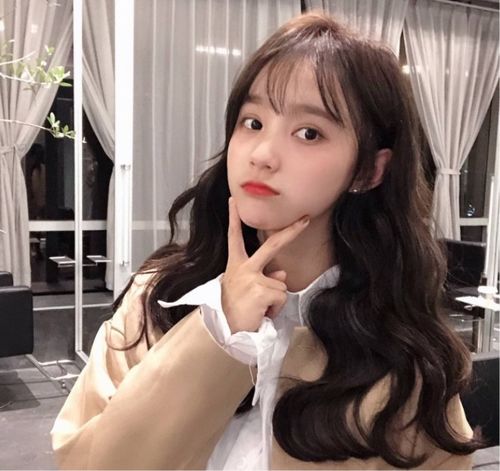 这三大星座女长相出众,气质优雅,一生桃花不败,到老都有人追
