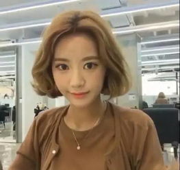 刘诗诗周冬雨的短发清爽少女又显脸小,到底适不适合你呢