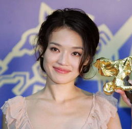 舒淇门帘刘海辣眼睛,高级小方脸变网红脸,效果一言难尽