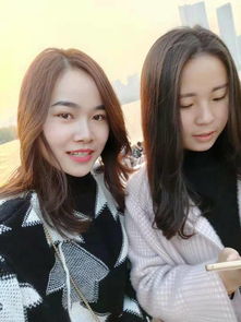 今天早上我十二岁的妹妹从醒了一直黏着我,我女朋友为什么从早上到现在一点都不高兴
