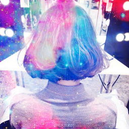 草莓头像女生背影星空顶