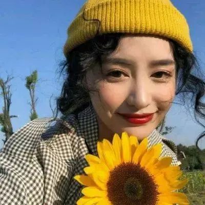 生活从未变得容易,只不过是我们变得更加坚强