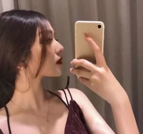 据说渣女都用这些头像和微信名看完默默的打开了好友列表