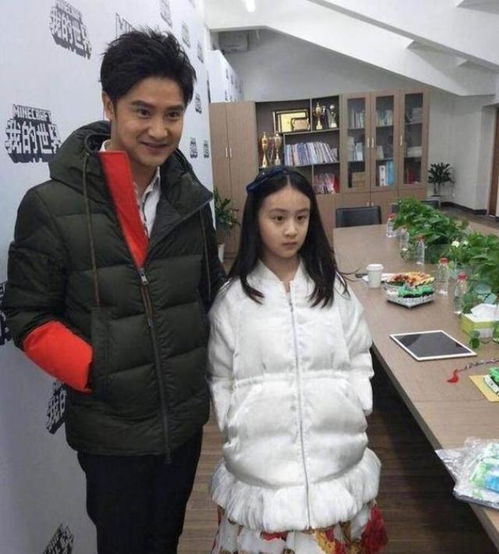 12岁女生头像真人不像网图田亮