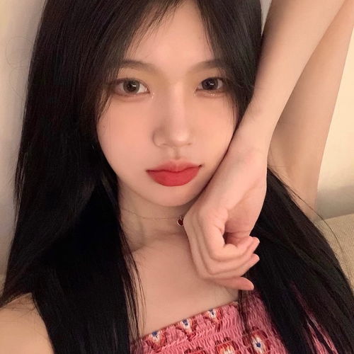 山色烟雨蒙蒙落尘女生头像纯欲