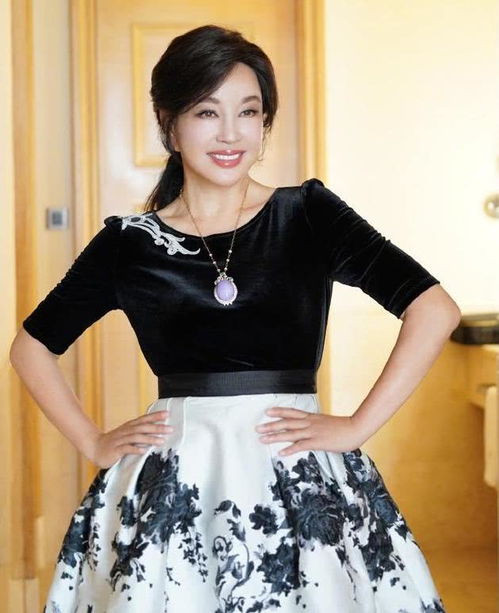 刘晓庆这样的女人,从谩骂到羡慕,难怪姜文也要痴迷8年